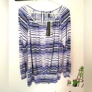 Daisy Fuentes XL Woman’s Iris Combo long sleeve blouson style top
